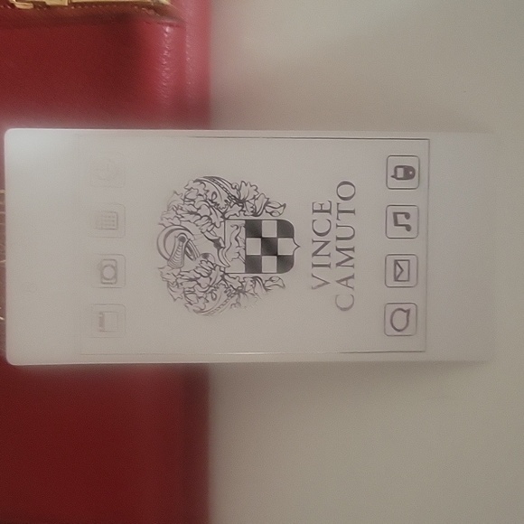 Vince Camuto Brand New Brick Red Wallet Never Used - Picture 2 of 4